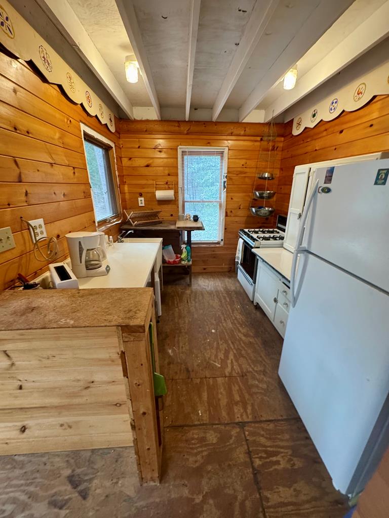 425233 Cherry Log Residential