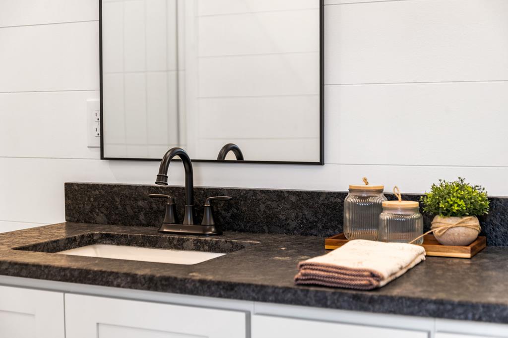 425237 Morganton Residential