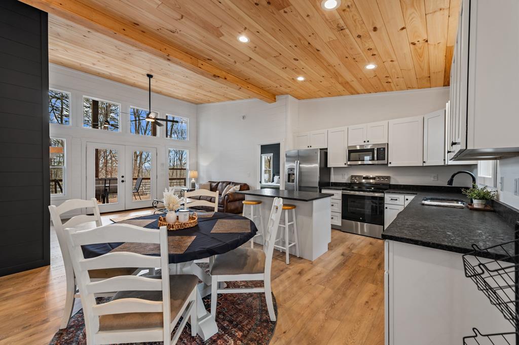 425237 Morganton Residential