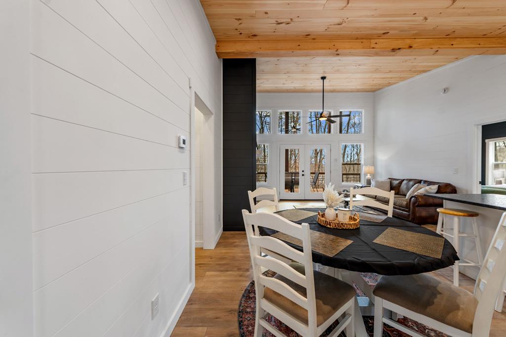 425237 Morganton Residential