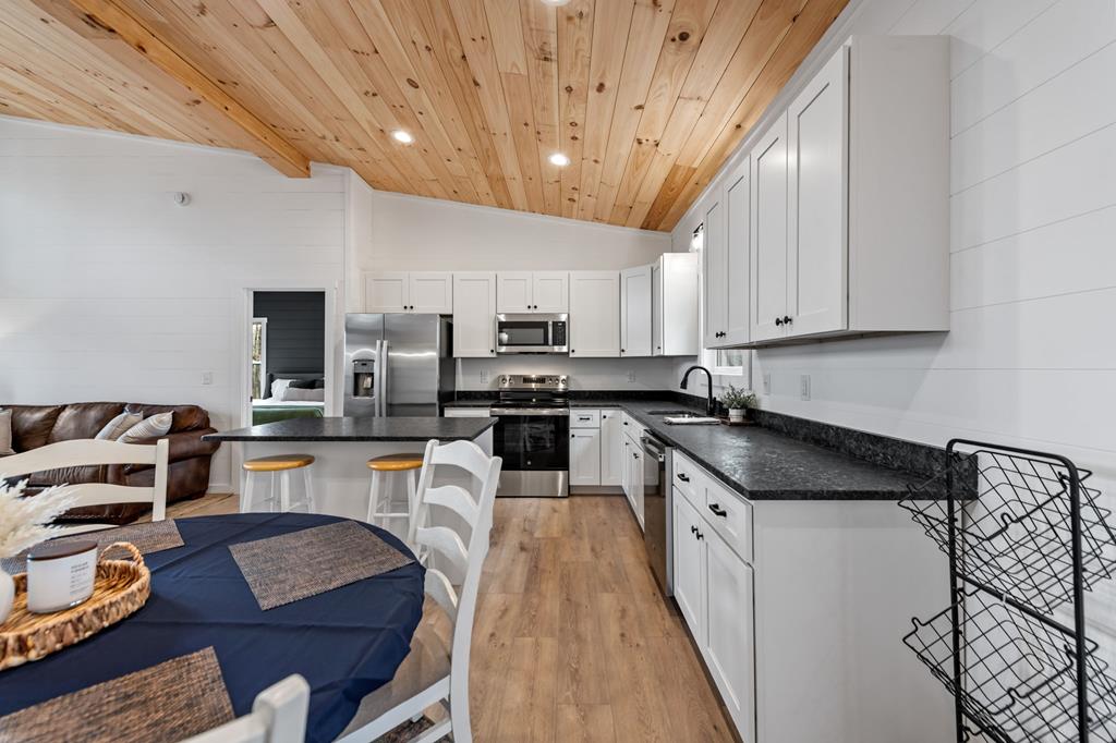 425237 Morganton Residential