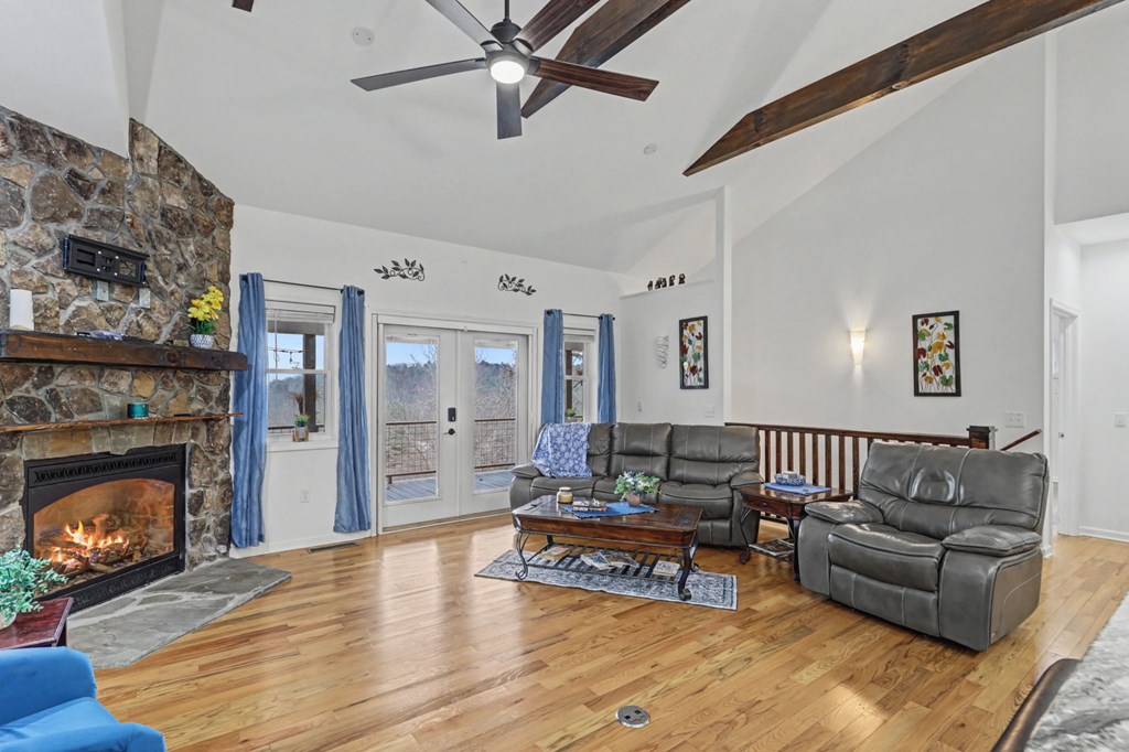 425239 Murphy Residential