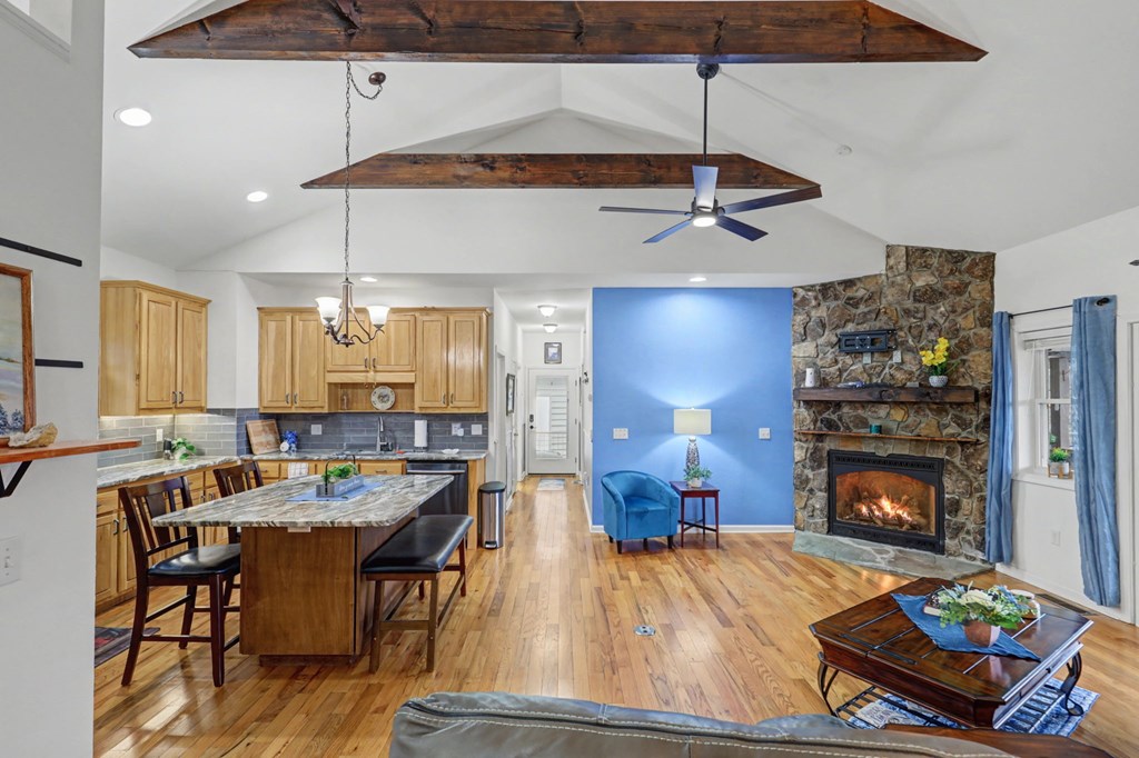 425239 Murphy Residential