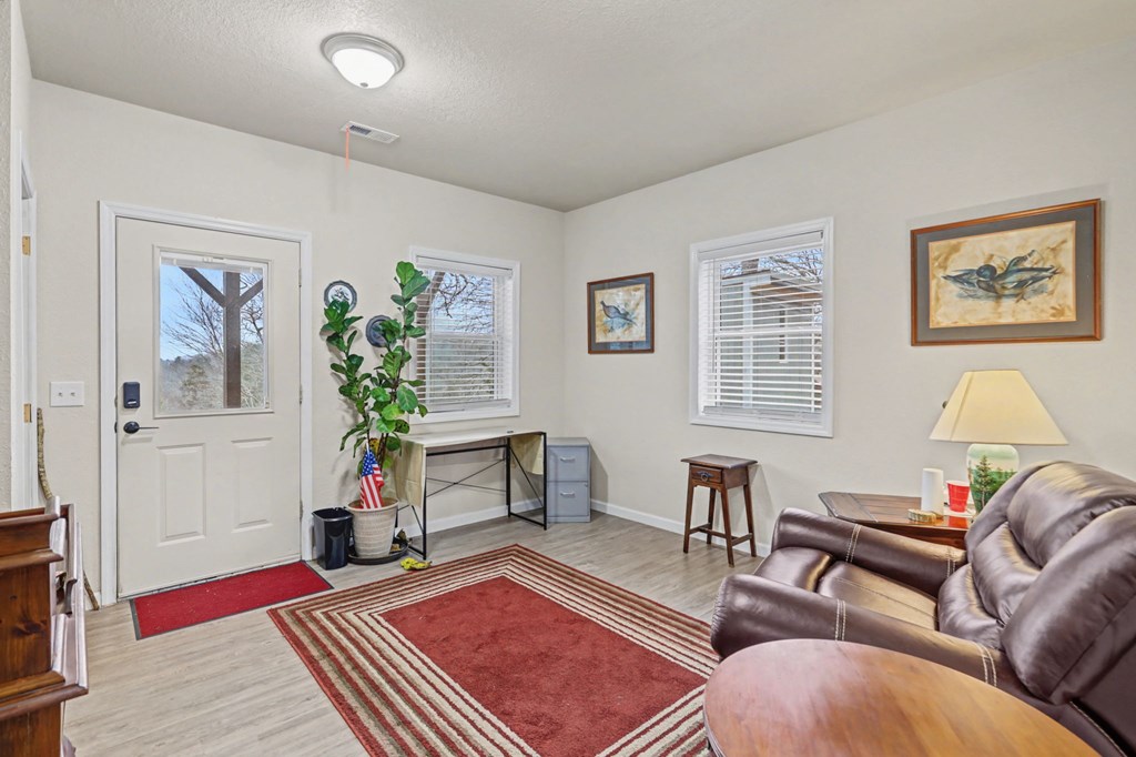 425239 Murphy Residential