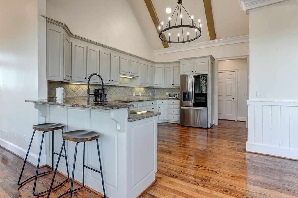 425241 Jasper Residential