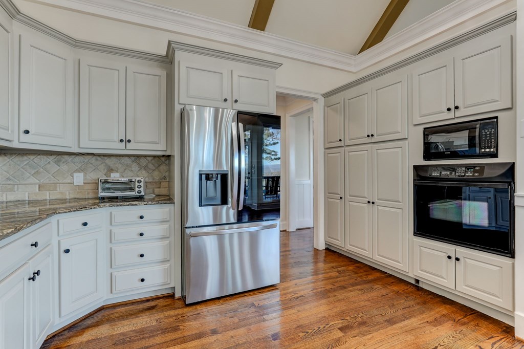 425241 Jasper Residential