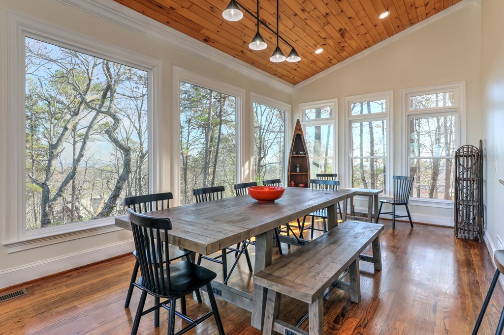 425241 Jasper Residential