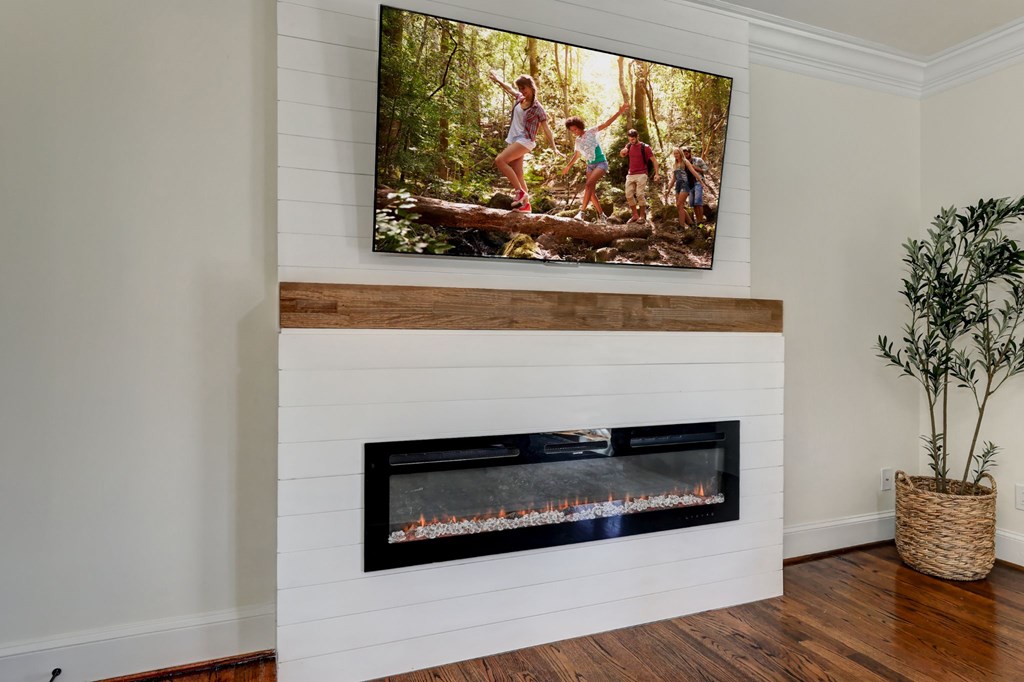 425241 Jasper Residential