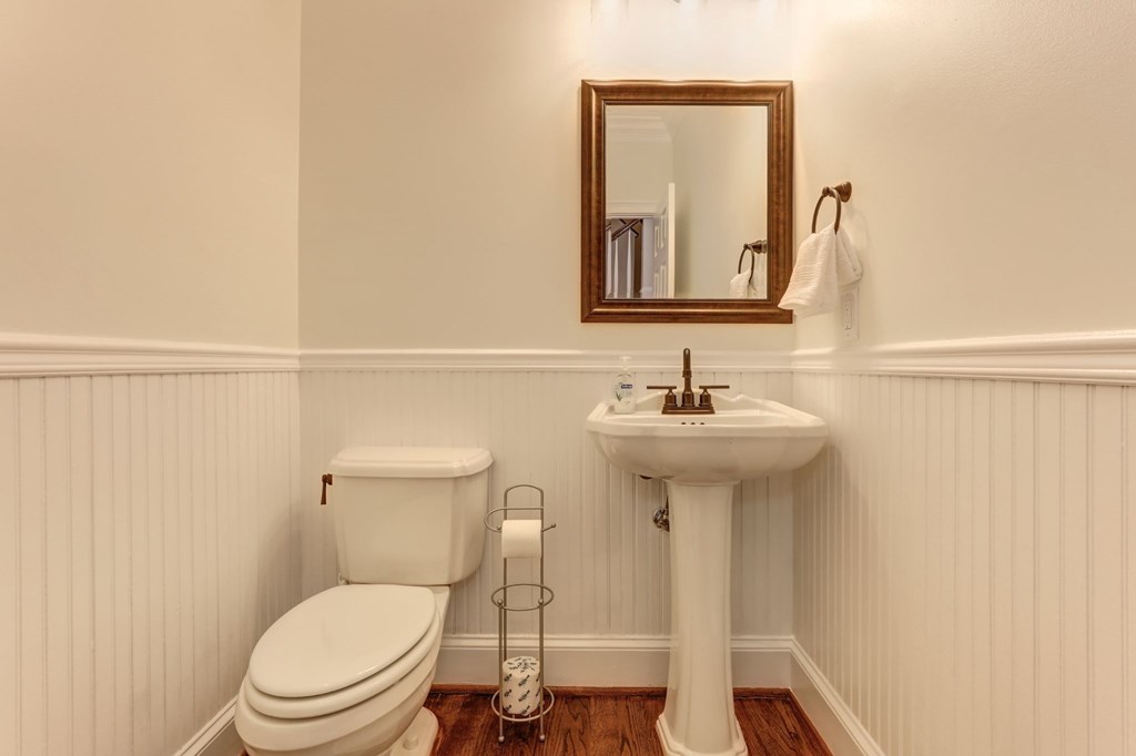 425241 Jasper Residential