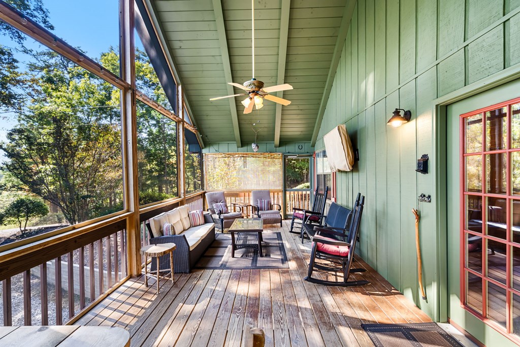 425246 Mineral Bluff Residential