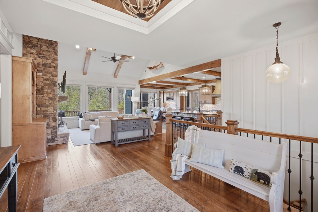 425247 Big Canoe Residential