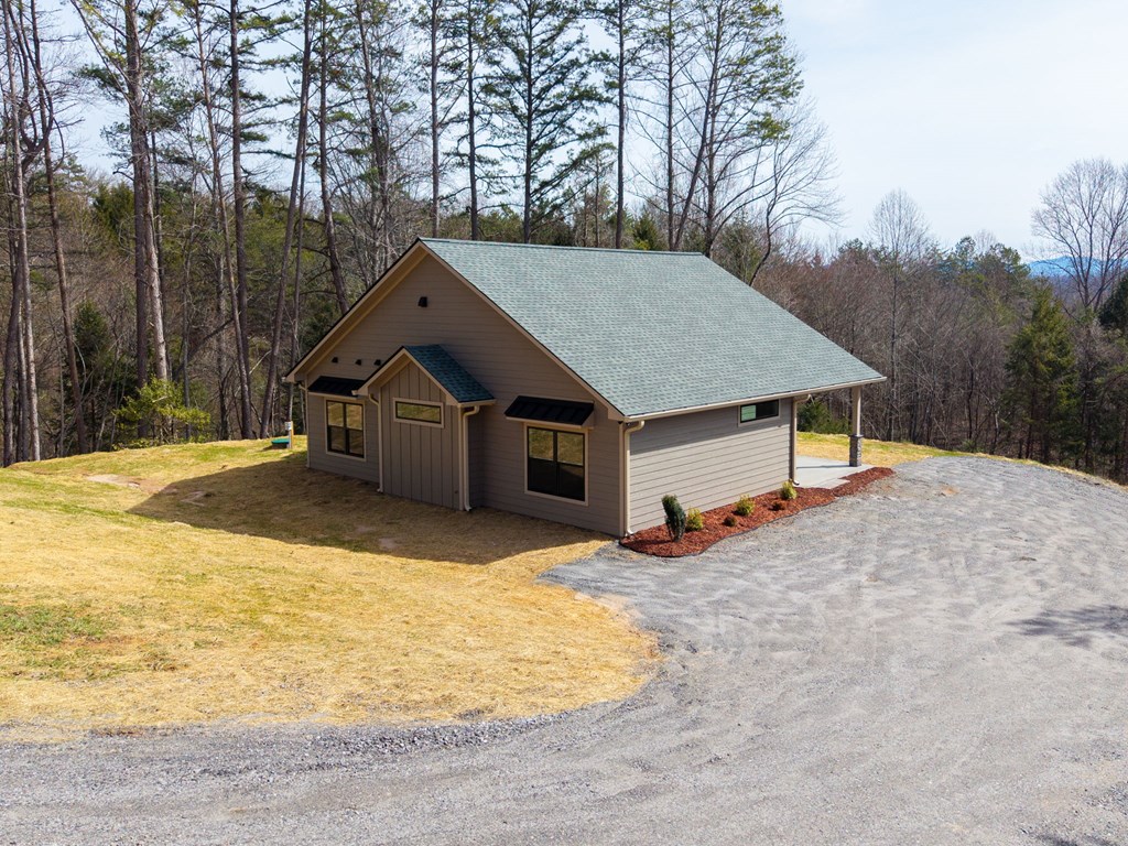 425248 Hayesville Residential