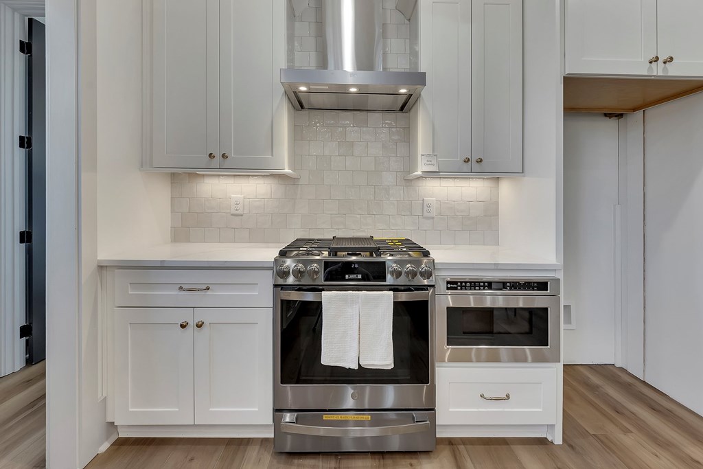 425252 Pickens Residential