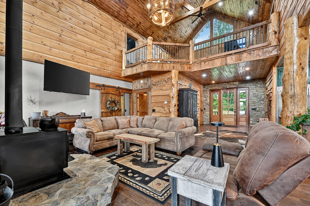 425254 Blue Ridge Residential