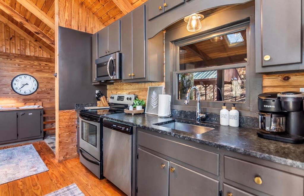 425258 Ellijay Residential