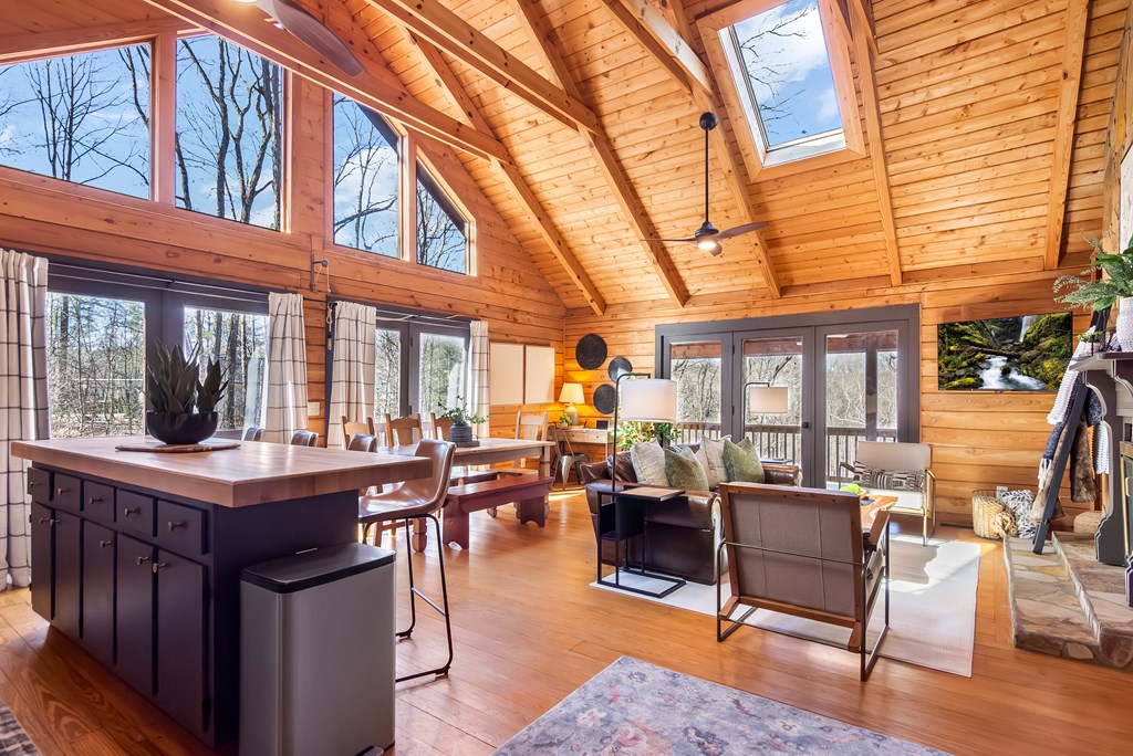 425258 Ellijay Residential