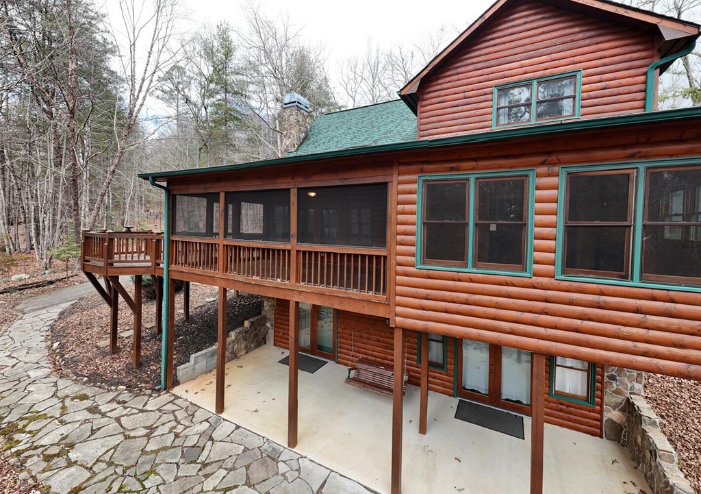 425261 Morganton Residential