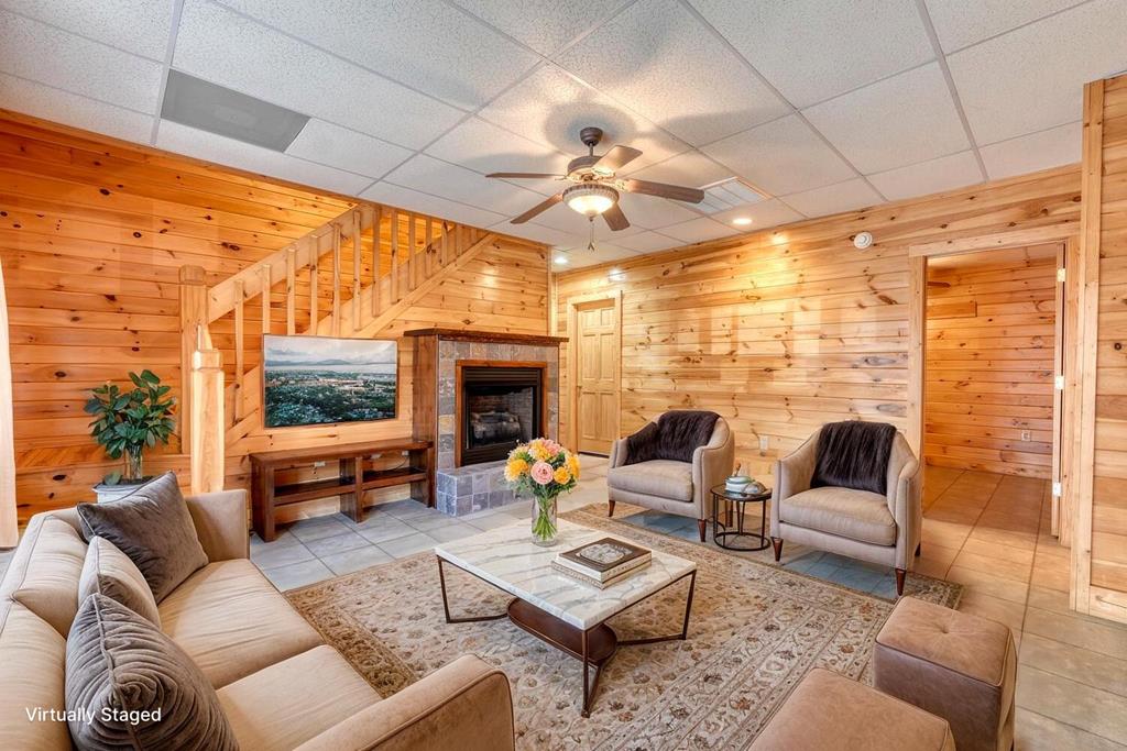 425261 Morganton Residential