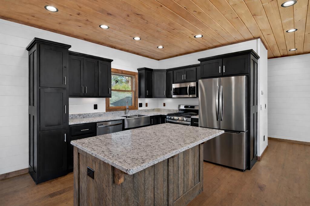 425263 Ellijay Residential