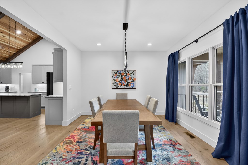 425266 Morganton Residential