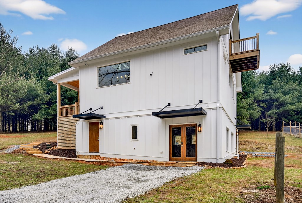 425268 Mineral Bluff Residential