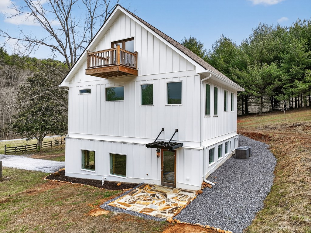 425268 Mineral Bluff Residential