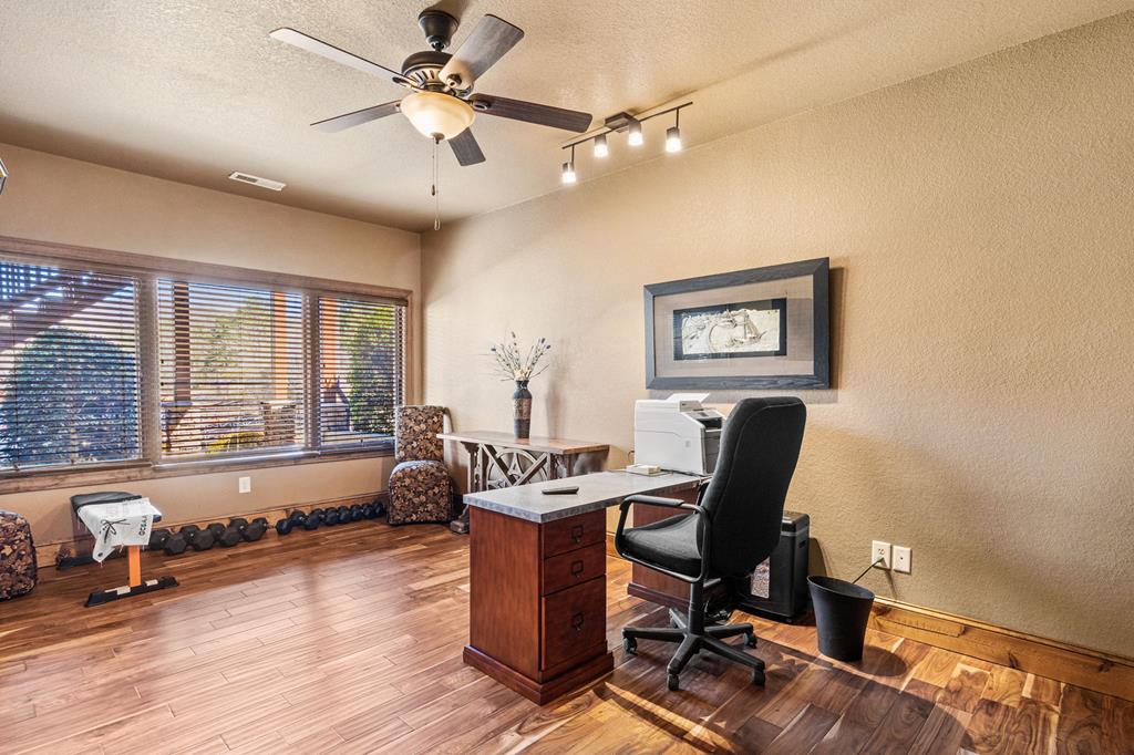 425269 Hiawassee Residential