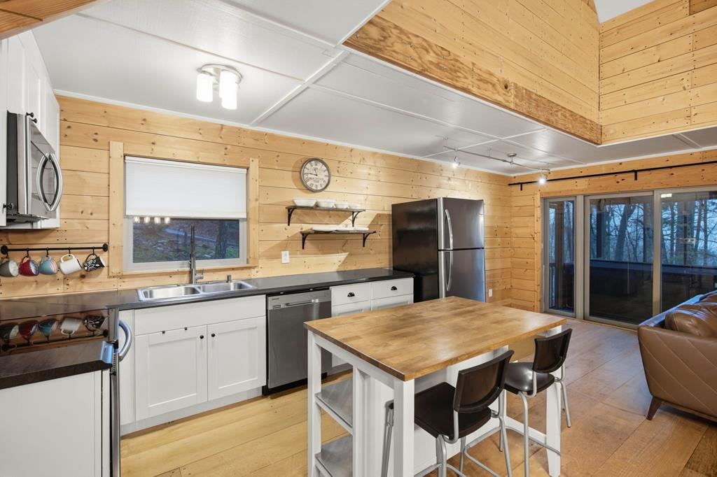 425271 Ellijay Residential