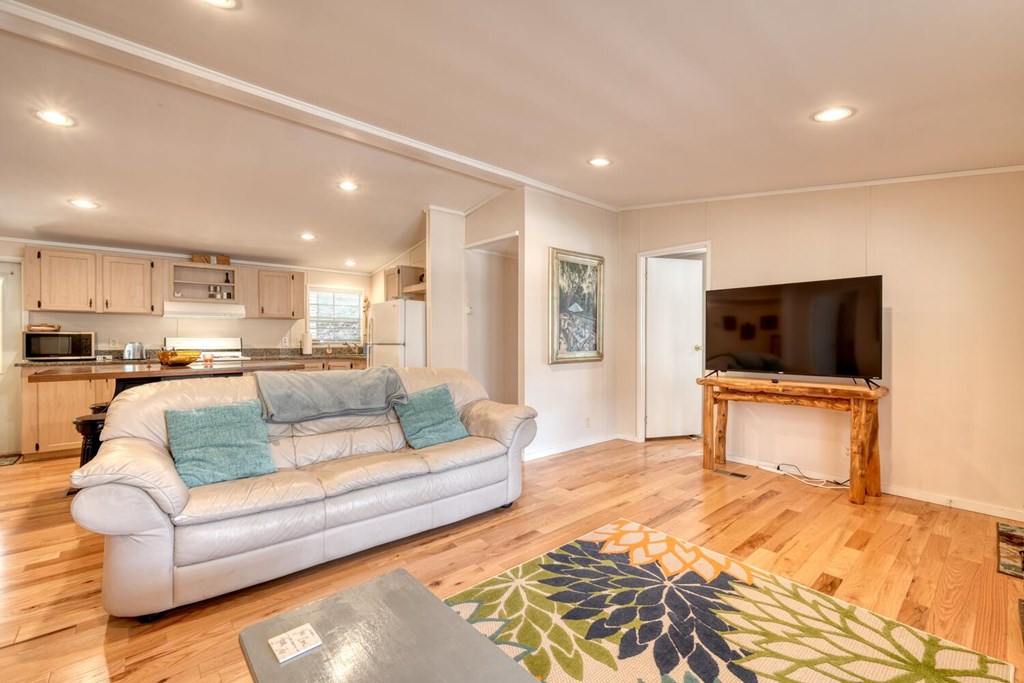 425278 Blairsville Residential