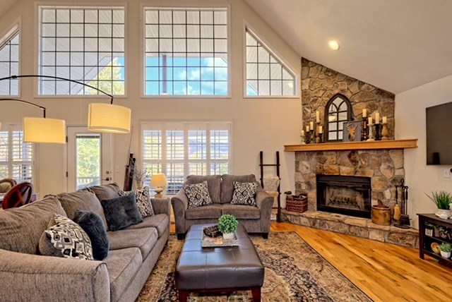 425292 Hiawassee Residential