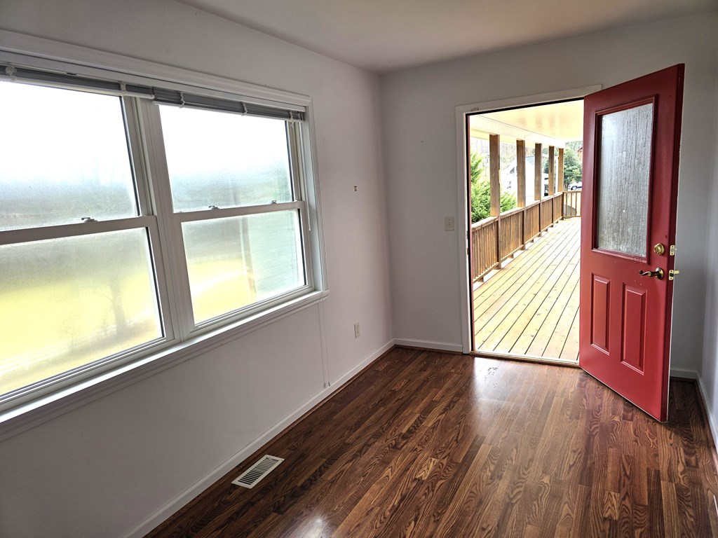 425299 Murphy Residential