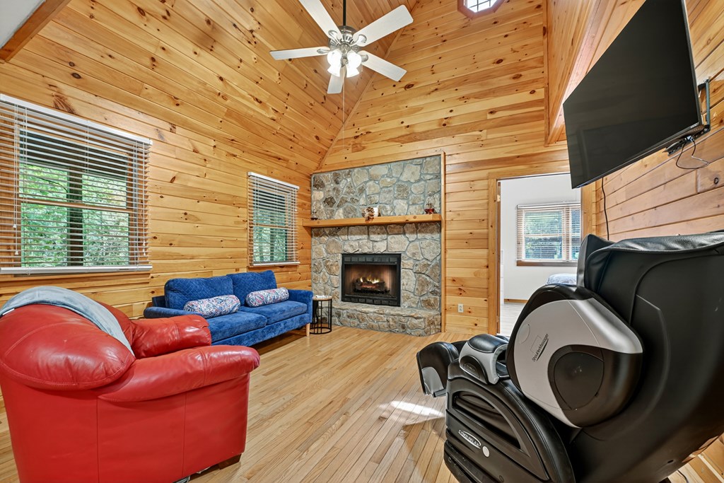 425301 McCaysville Residential