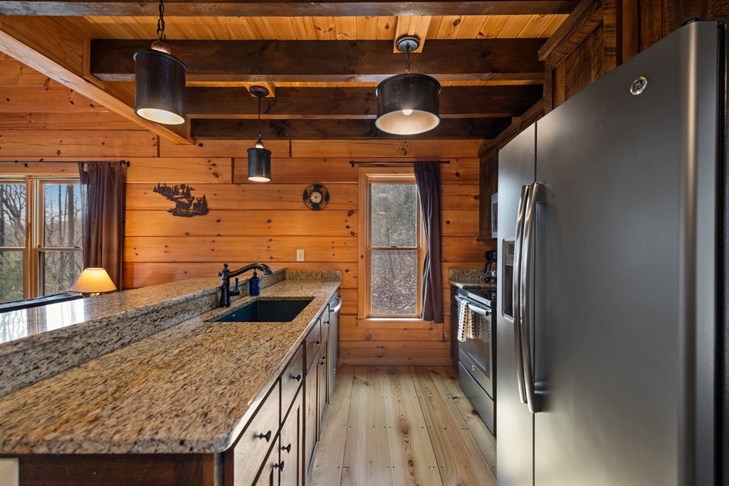 425313 Cherry Log Residential