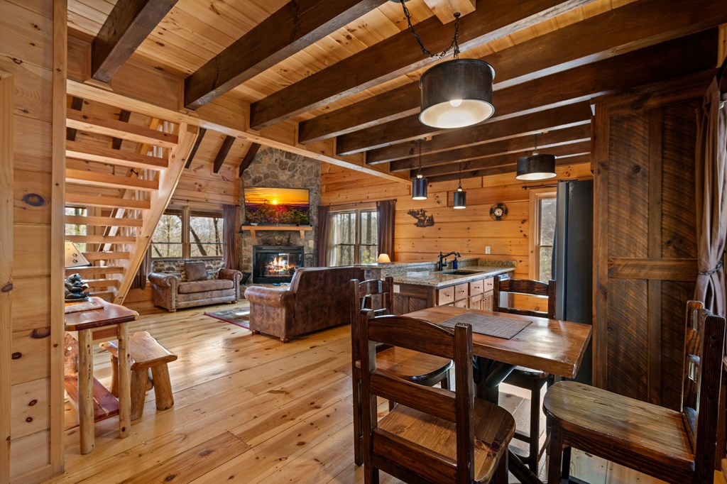 425313 Cherry Log Residential