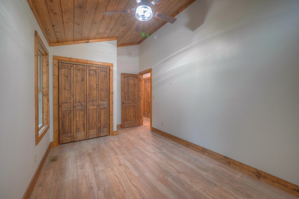 425328 Murphy Residential