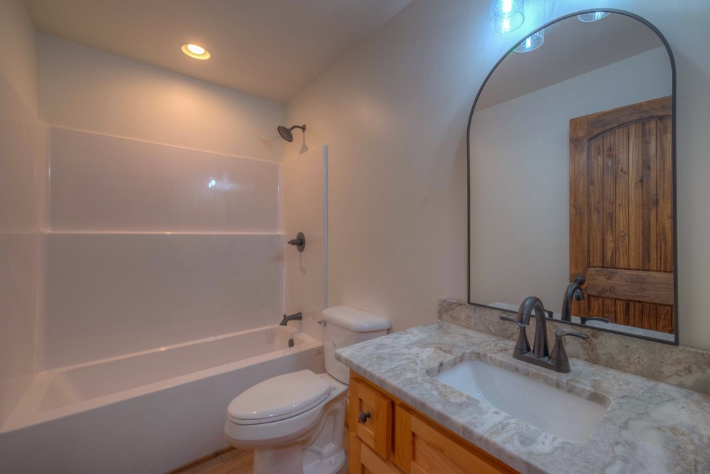 425328 Murphy Residential