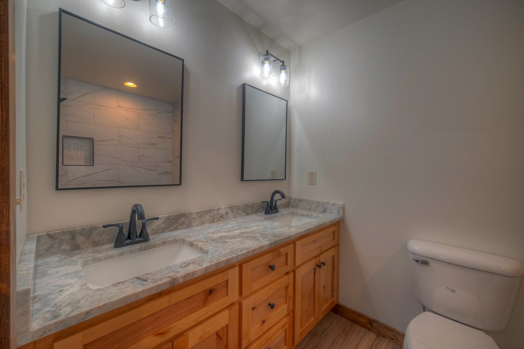 425328 Murphy Residential