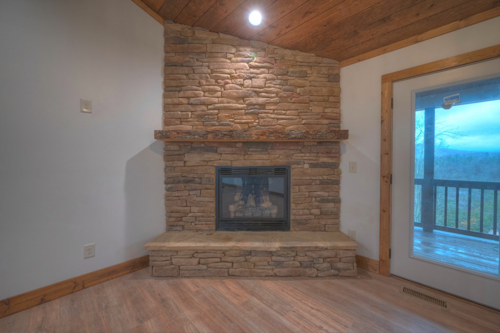 425328 Murphy Residential