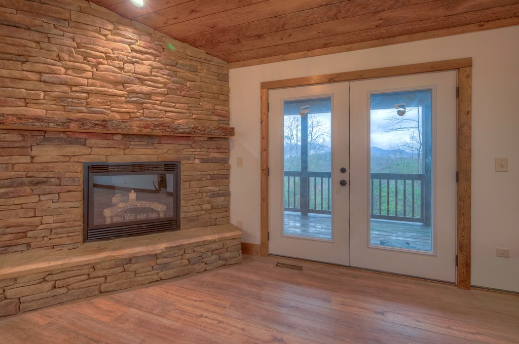 425328 Murphy Residential