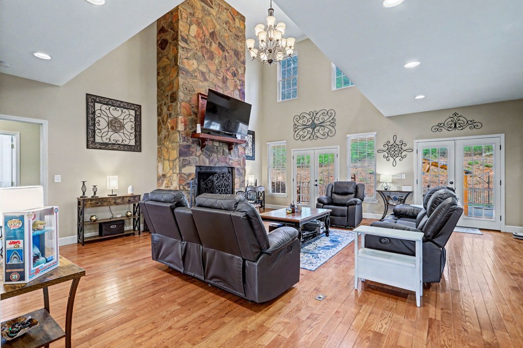 425329 Blairsville Residential