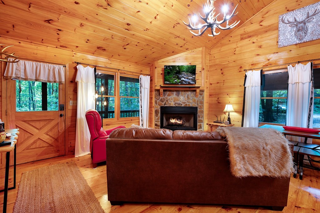 425330 Ellijay Residential