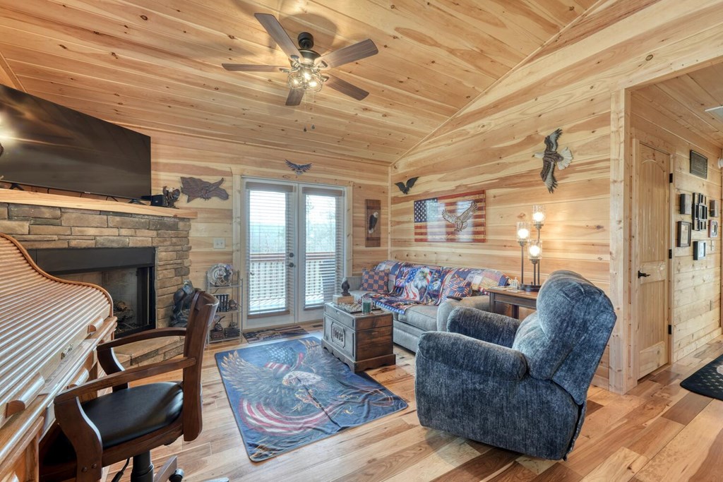 425335 Murphy Residential