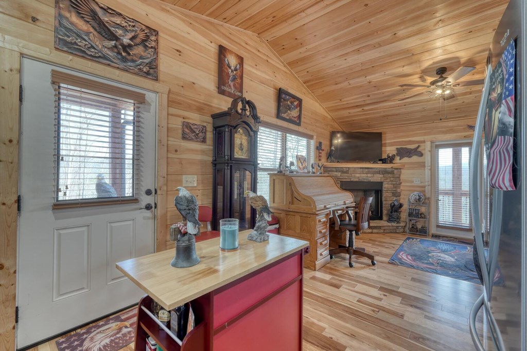 425335 Murphy Residential