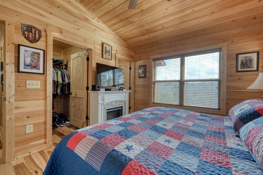 425335 Murphy Residential