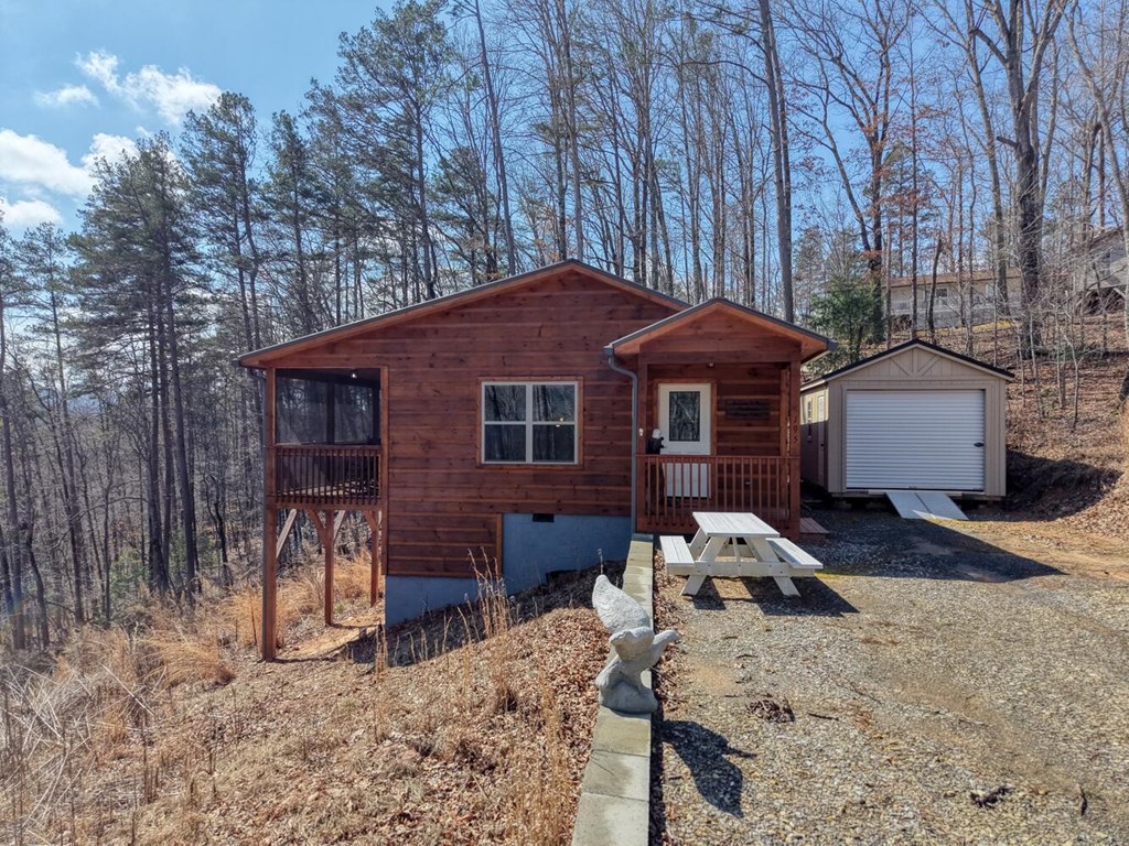 425335 Murphy Residential