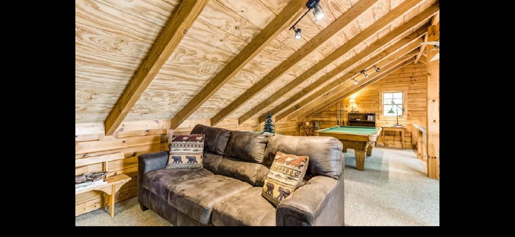 425349 Cherry Log Residential