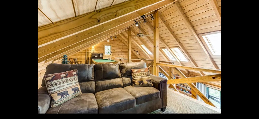 425349 Cherry Log Residential