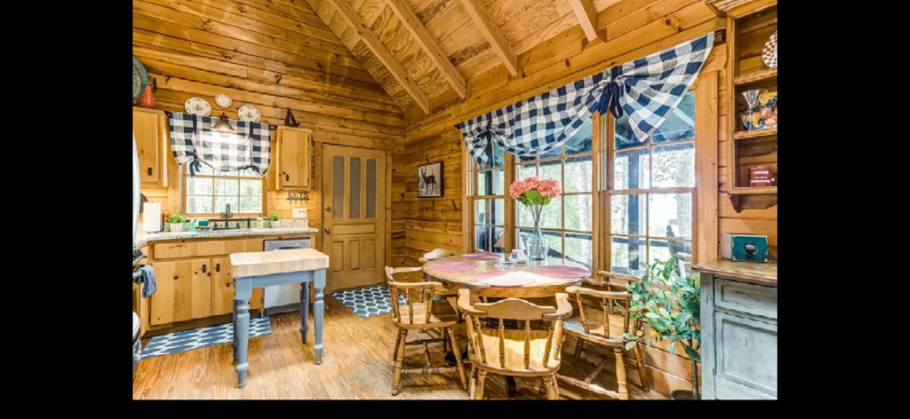 425349 Cherry Log Residential