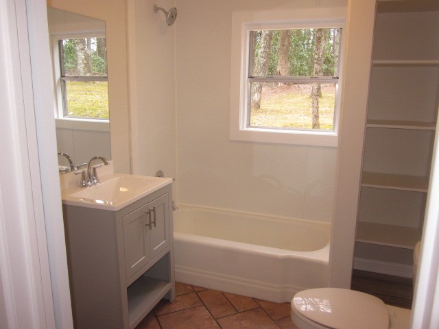 425351 Jasper Residential