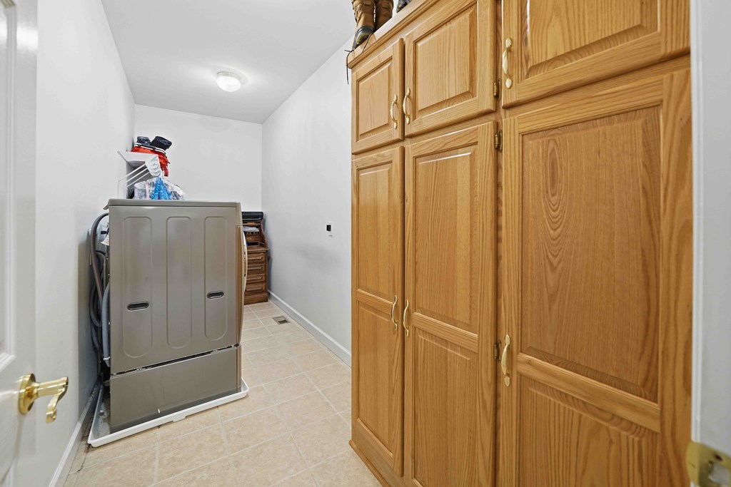 425355 Jasper Residential